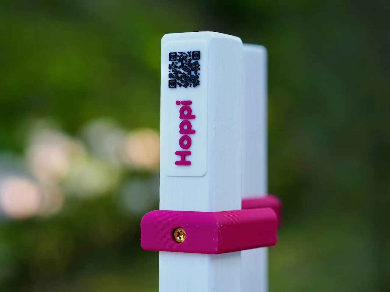 Hoppi QR-koodi ja logo lähikuvassa thumbnail